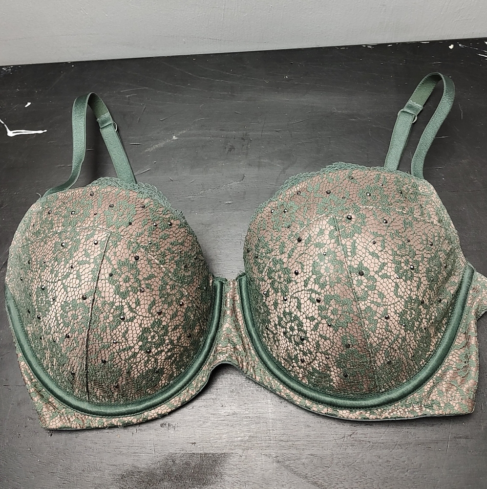 Victoria's Secret Dream Angels lined demi Size 34DD green lace with bronze